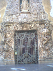 Palacio Marqués de Dos Aguas, Pórtico.