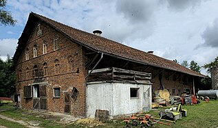 Polding 3, Wohnstall