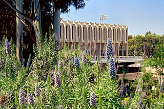 <span class="mw-page-title-main">Crawford Hall (Irvine)</span> Athletic building at UCI