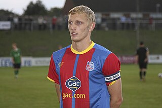 <span class="mw-page-title-main">Dean Moxey</span> English footballer