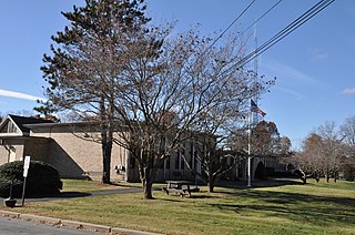 <span class="mw-page-title-main">Lincoln, Rhode Island</span> Town in Rhode Island, United States