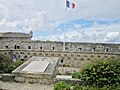 Le mémorial en mémoire des résistants exécutés devant la Citadelle de Port-Louis.