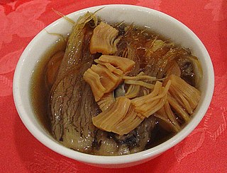 <span class="mw-page-title-main">Buddha Jumps Over the Wall</span> Chinese shark fin soup