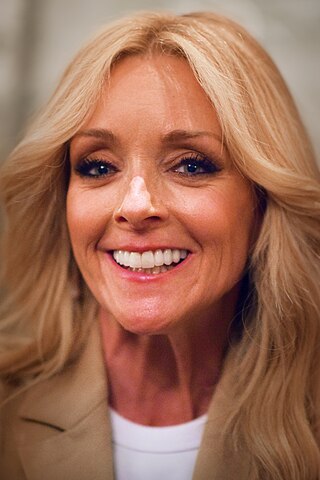 <span class="mw-page-title-main">Jane Krakowski</span> American actress (born 1968)