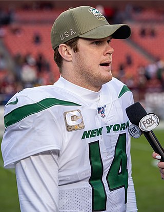 <span class="mw-page-title-main">Sam Darnold</span> American football player (born 1997)