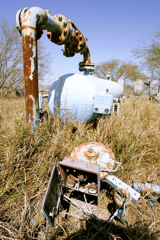 <span class="mw-page-title-main">Orphaned wells in the United States</span>