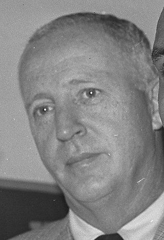 <span class="mw-page-title-main">John McKay (American football)</span> American football coach (1923–2001)