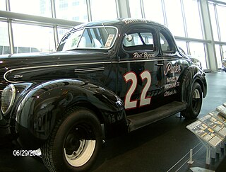 <span class="mw-page-title-main">1949 NASCAR Strictly Stock Series</span> 1st season of NASCAR stock-car racing