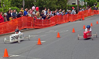 <span class="mw-page-title-main">Gravity racer</span> Motorless racing vehicle which is propelled by gravity down a slope