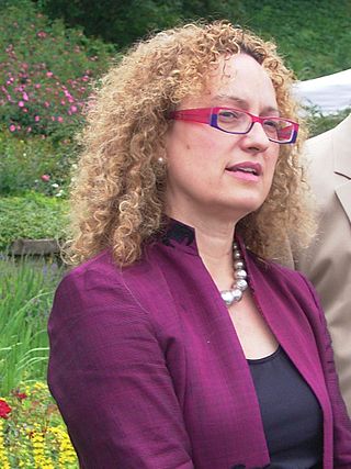 <span class="mw-page-title-main">Carolyn Christov-Bakargiev</span> Art historian, critic, and curator