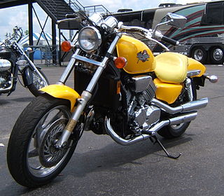 <span class="mw-page-title-main">Honda Magna</span> Type of motorcycle