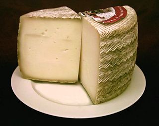 <span class="mw-page-title-main">Manchego cuisine</span> Cuisine of the Castilla–La Mancha region of Spain