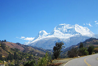 <span class="mw-page-title-main">Huascarán National Park</span> World Heritage Site and national park in Peru