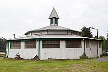 Ralphsnyder Decagonal Barn.jpg