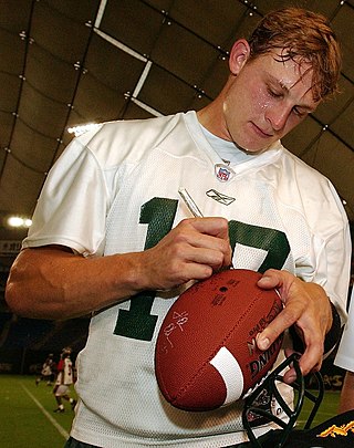 <span class="mw-page-title-main">Chad Pennington</span> American football player (born 1976)