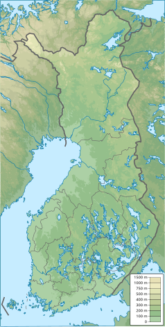 Mapa konturowa Finlandii, blisko dolnej krawiędzi znajduje się punkt z opisem „Helsinki”