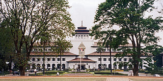 <span class="mw-page-title-main">Colonial architecture of Indonesia</span> Dutch East Indies architectural style