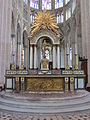 4 chandeliers et une croix, reste d'une garniture issue d'un modèle de Choiselat-Gallien. Cathédrale de Sées