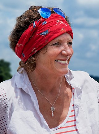 <span class="mw-page-title-main">Margaret Trudeau</span> Ex-wife of the late Canadian prime minister Pierre Trudeau (born 1948)