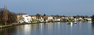 <span class="mw-page-title-main">Strand-on-the-Green</span> Riverside area in West London, England