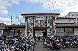 Het stationsgebouw