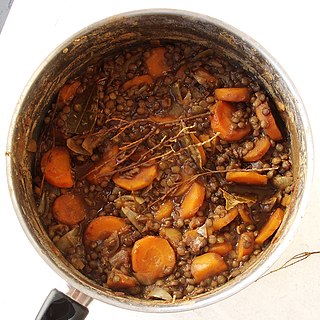 <span class="mw-page-title-main">Ragout</span> French main-dish stew