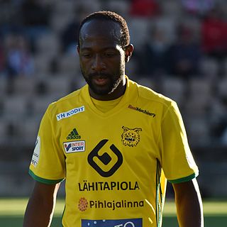 <span class="mw-page-title-main">Reuben Ayarna</span> Ghanaian footballer