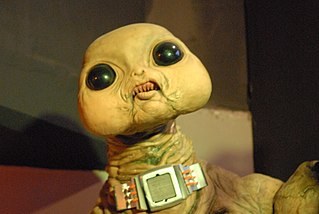 <span class="mw-page-title-main">Slitheen</span> Family of an alien species (Raxacoricofallapatorians) from the Doctor Who series "Whoniverse"