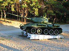 Monument du parc de la Victoire, un T-34 85 de la 2GM