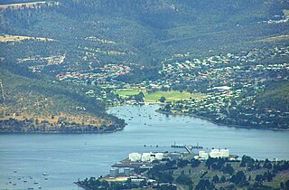 <span class="mw-page-title-main">Geilston Bay, Tasmania</span> Suburb of Hobart, Tasmania, Australia