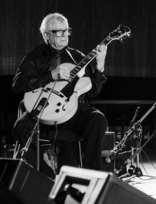 <span class="mw-page-title-main">Mundell Lowe</span> American jazz guitarist (1922–2017)