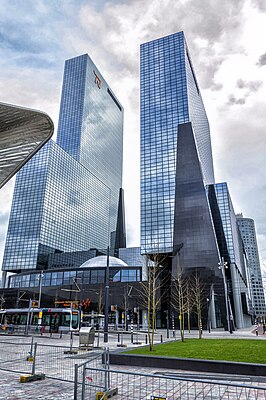 Delftse Poort-gebouw in Rotterdam