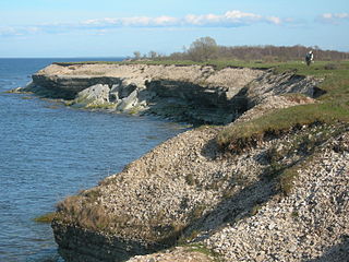 <span class="mw-page-title-main">Coastal geography</span> Study of the region between the ocean and the land