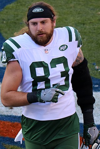 <span class="mw-page-title-main">Eric Tomlinson</span> American football player (born 1992)