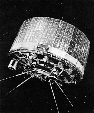 <span class="mw-page-title-main">TIROS-7</span> Former American weather satellite