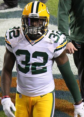 <span class="mw-page-title-main">Chris Banjo</span> American football player (born 1990)