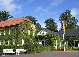 De zgn. Brunnenarkaden in het Grafelijk Park