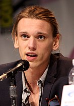 Jamie Campbell Bower interprète Henry/Vecna/Un.