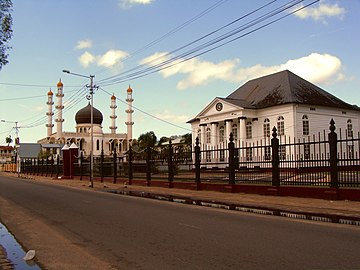 Џамија и синагога у улици Кејзерстрат