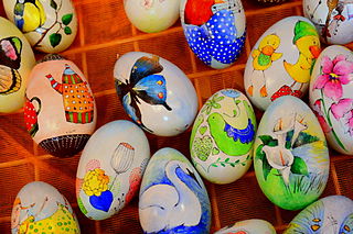 Pisanka (Polish) Polish tradition of decorating eggs, precursor to Easter eggs