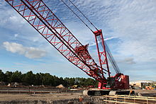 A Manitowoc Model 999 lattice-boom crawler crane. Manitowoc Model 999.jpg