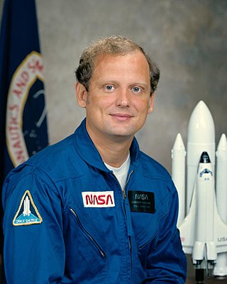 <span class="mw-page-title-main">Norman Thagard</span> American astronaut, scientist, and Marine Corps officer