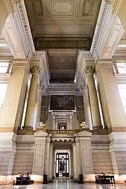 The main entry hall or salle des pas perdus