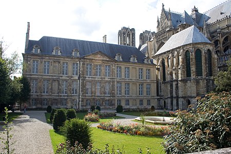 The Palace of Tau, or archiepiscopal palace, with its chapel on the right