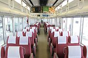 車体更新後の車内