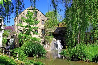 Enzwasserfall an der alten Mühle am Stadtpark