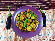 Stir-fried eggplant Baingan Patiala.JPG