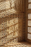 Flowers carved in marble.