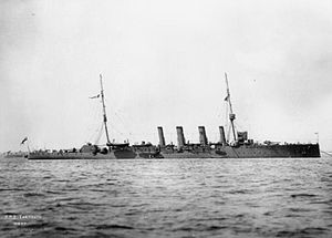 HMS Yarmouth (1911).jpg