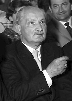 Heidegger vuonna 1960.